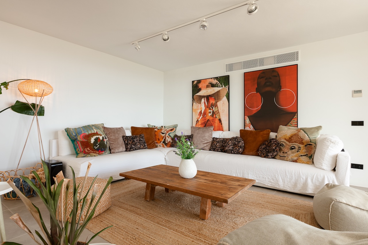 Resa Estates Ibiza for sale villa sea views koop livin.jpg